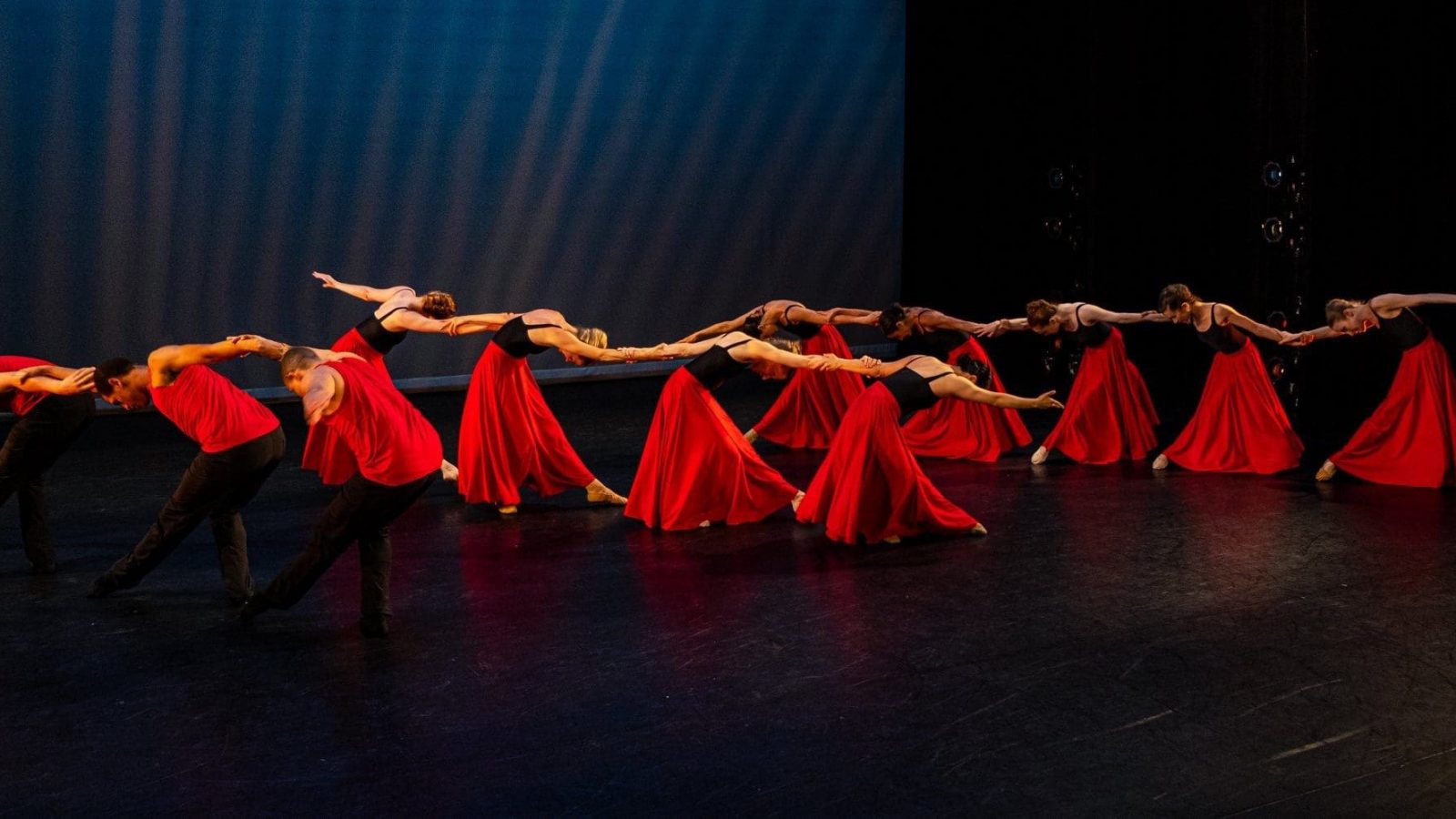 Lydia-Johnson-Dance-in-Undercurrent.-Photo-by-Dmitry-Beryozkin.-Laura-Di-Orio