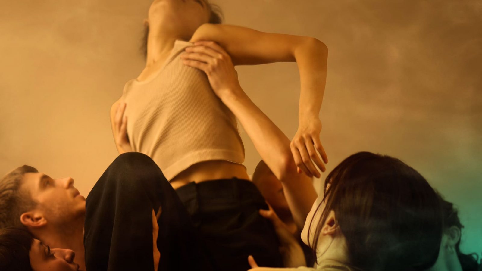 YYDC_Somewhere_Hero01 - Yue Yin